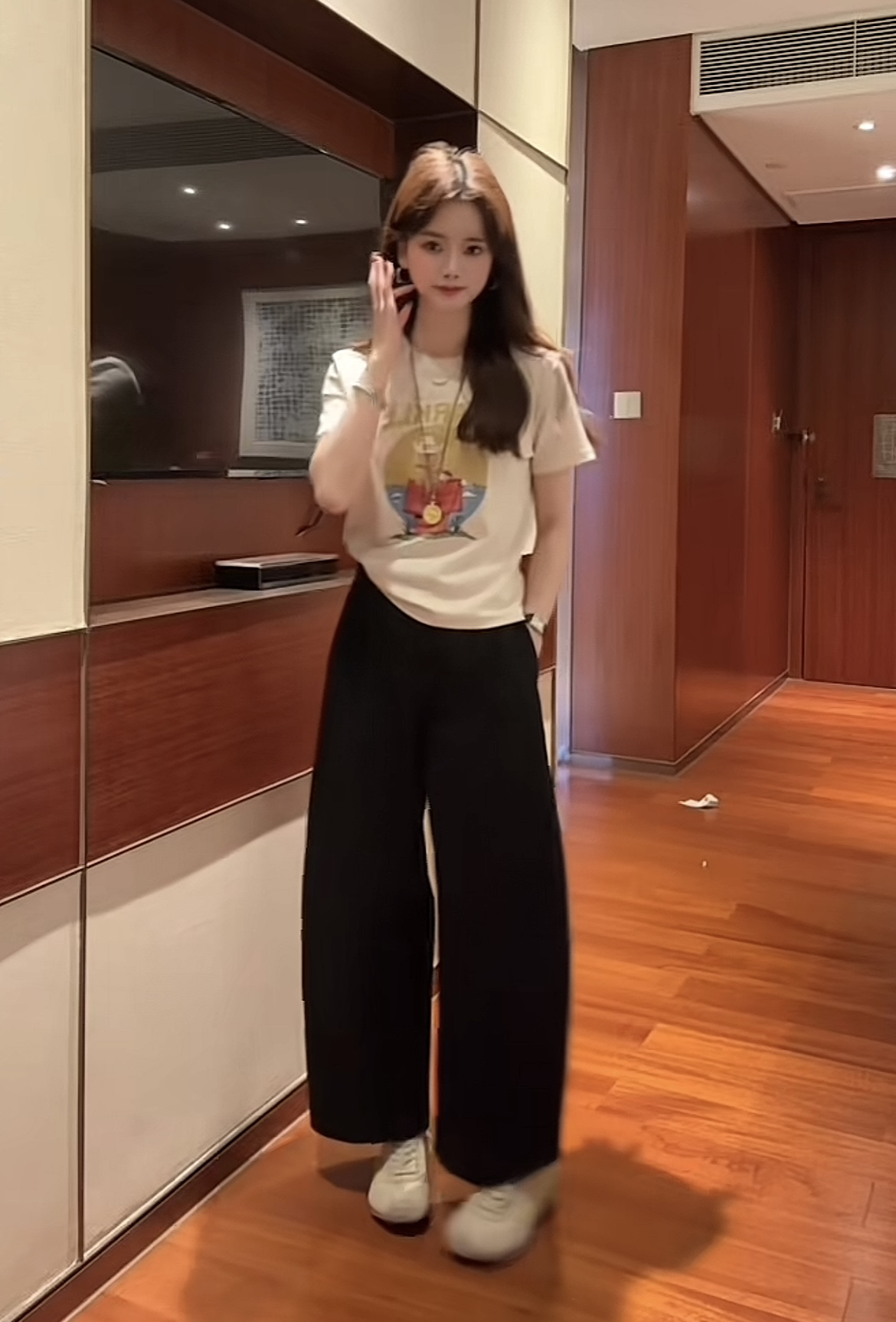 Best-Selling Versatile T-Shirt and Pants Set for Women