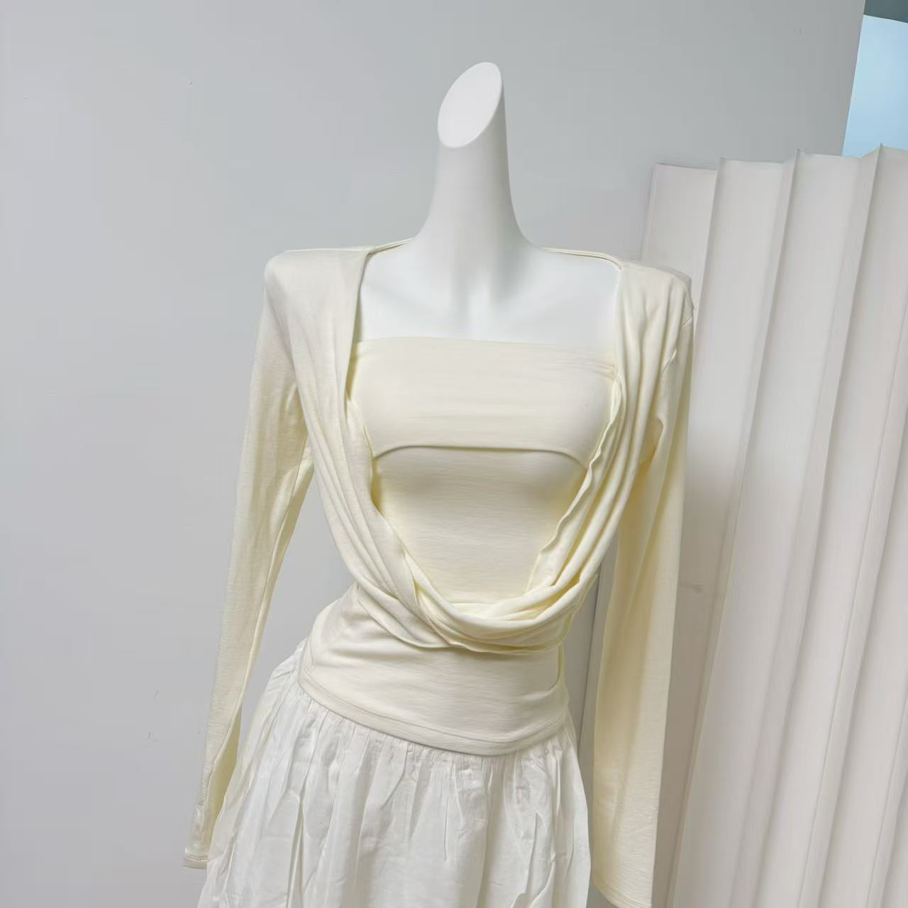 Lyocell Slim Fit Tube Top Apricot Knit Set for Women - Image 4