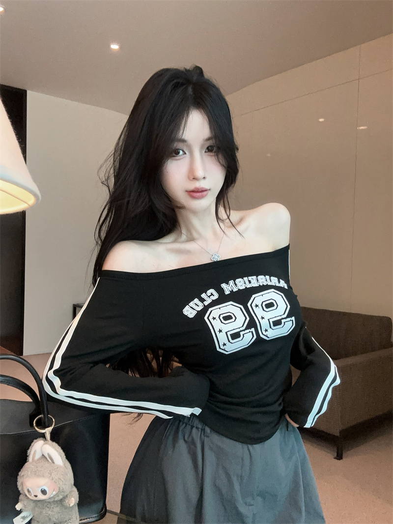 Women’s Off-Shoulder Long-Sleeve Slim-Fit Cropped T-Shirt